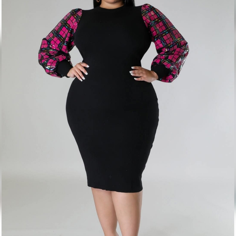 QUEEN OF SPARKLES Black Dress with Pink Plaid Sequin Sleeves